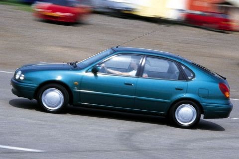 Trekhaak + kabelset Toyota Corolla 3 deurs| 1997 - 2001