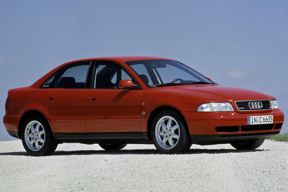 Audi/a4/type-B5 trekhaken , vast en afneembare versie, bestel direct bij Olifant trekhaken